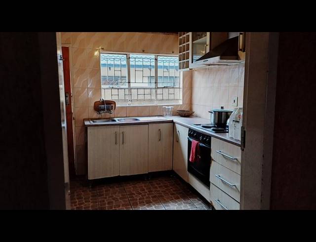 3 BEDROOM PROPERTY TO RENT IN MOROKA